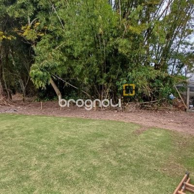 Terreno com 1435m², no bairro Sambaqui em Florianópolis