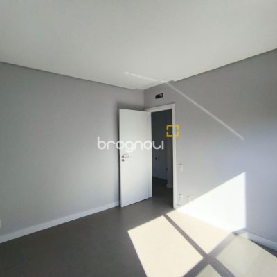 Apartamento com 57m², 1 quarto, 1 garagem, no bairro Centro em Florianópolis