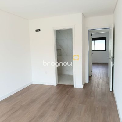 Casa com 99m², 2 quartos (sendo 2 suítes), 1 garagem, no bairro Campeche em Florianópolis