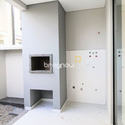 Casa com 99m², 2 quartos (sendo 2 suítes), 1 garagem, no bairro Campeche em Florianópolis