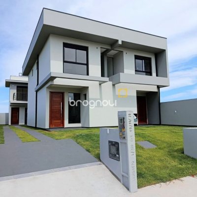 Casa com 99m², 2 quartos (sendo 2 suítes), 1 garagem, no bairro Campeche em Florianópolis