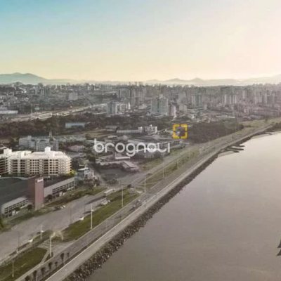 Apartamento com 80m², 2 quartos (sendo 2 suítes), 1 garagem, no bairro Praia Comprida em São José