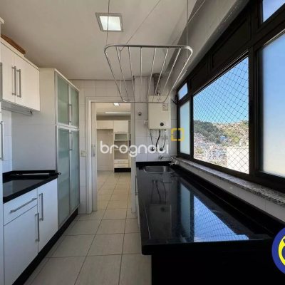 Apartamento com 110m², 2 quartos (sendo 1 suíte), no bairro Centro em Florianópolis