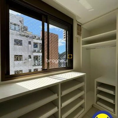 Apartamento com 110m², 2 quartos (sendo 1 suíte), no bairro Centro em Florianópolis