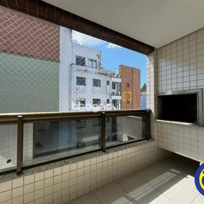 Apartamento com 110m², 2 quartos (sendo 1 suíte), no bairro Centro em Florianópolis
