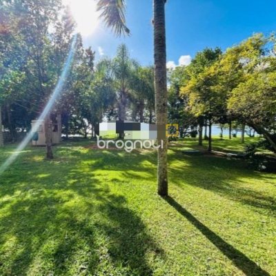 Apartamento com 72m², 3 quartos (sendo 1 suíte), 1 garagem, no bairro Lagoa da Conceição em Florianópolis