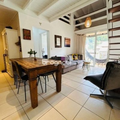 Apartamento com 72m², 3 quartos (sendo 1 suíte), 1 garagem, no bairro Lagoa da Conceição em Florianópolis