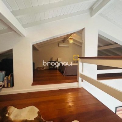 Apartamento com 72m², 3 quartos (sendo 1 suíte), 1 garagem, no bairro Lagoa da Conceição em Florianópolis