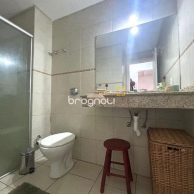 Apartamento com 72m², 3 quartos (sendo 1 suíte), 1 garagem, no bairro Lagoa da Conceição em Florianópolis