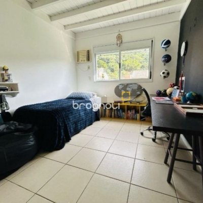 Apartamento com 72m², 3 quartos (sendo 1 suíte), 1 garagem, no bairro Lagoa da Conceição em Florianópolis