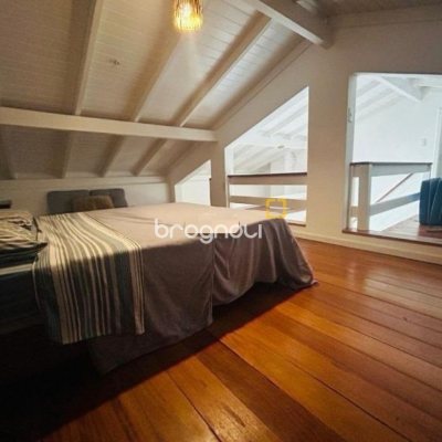Apartamento com 72m², 3 quartos (sendo 1 suíte), 1 garagem, no bairro Lagoa da Conceição em Florianópolis