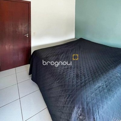 Casa com 247m², 3 quartos (sendo 1 suíte), 2 garagens, no bairro Campeche em Florianópolis