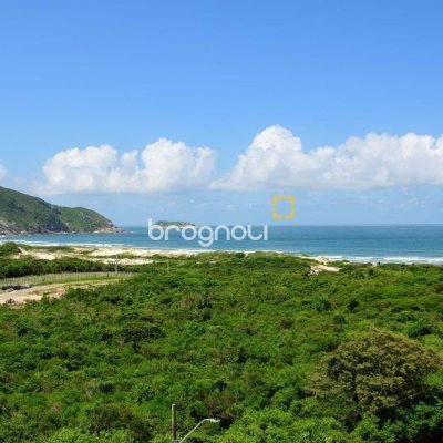 Apartamento com 63m², 2 quartos (sendo 1 suíte), 1 garagem, no bairro Santinho em Florianópolis
