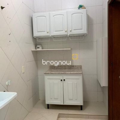 Casa com 200m², 3 quartos (sendo 1 suíte), 2 garagens, no bairro Lagoa da Conceição em Florianópolis