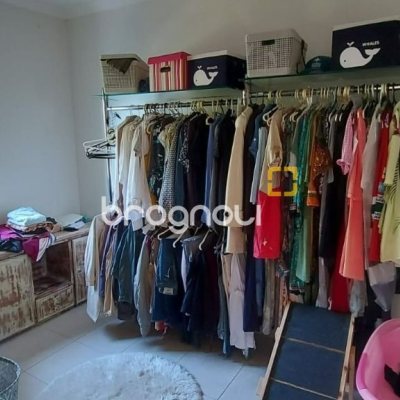Casa com 200m², 3 quartos (sendo 1 suíte), 2 garagens, no bairro Lagoa da Conceição em Florianópolis