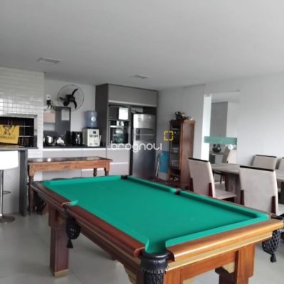 Apartamento com 74m², 2 quartos (sendo 1 suíte), 1 garagem, no bairro Canasvieiras em Florianópolis