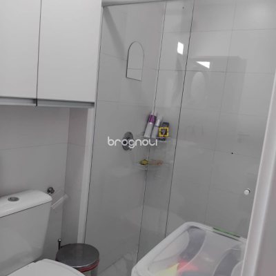 Apartamento com 74m², 2 quartos (sendo 1 suíte), 1 garagem, no bairro Canasvieiras em Florianópolis