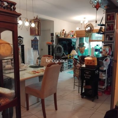 Apartamento com 74m², 2 quartos (sendo 1 suíte), 1 garagem, no bairro Canasvieiras em Florianópolis