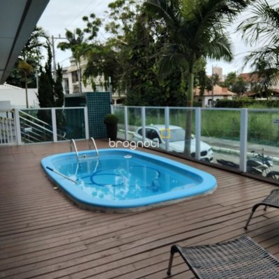 Apartamento com 74m², 2 quartos (sendo 1 suíte), 1 garagem, no bairro Canasvieiras em Florianópolis