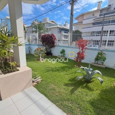Cobertura com 172m², 3 quartos (sendo 1 suíte), 2 garagens, no bairro Ingleses em Florianópolis