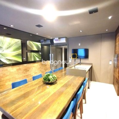 Apartamento com 125m², 3 quartos (sendo 3 suítes), 2 garagens, no bairro Kobrasol em São José