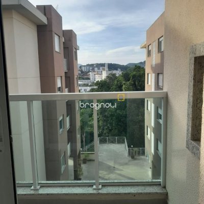 Apartamento com 66m², 1 quarto (sendo 1 suíte), 1 garagem, no bairro Centro em São José