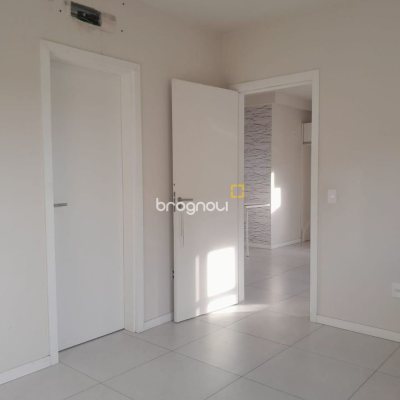 Apartamento com 66m², 1 quarto (sendo 1 suíte), 1 garagem, no bairro Centro em São José
