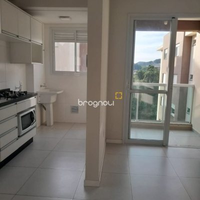 Apartamento com 66m², 1 quarto (sendo 1 suíte), 1 garagem, no bairro Centro em São José
