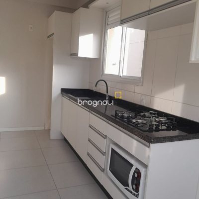 Apartamento com 66m², 1 quarto (sendo 1 suíte), 1 garagem, no bairro Centro em São José