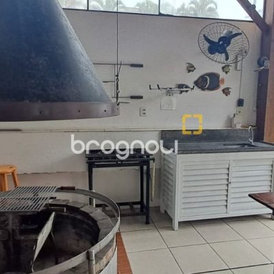 Cobertura com 198m², 4 quartos (sendo 2 suítes), 2 garagens, no bairro Ingleses em Florianópolis