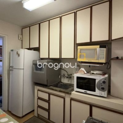 Apartamento com 76m², 2 quartos, no bairro Centro em Florianópolis