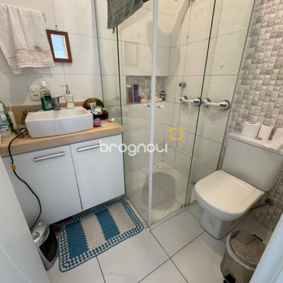 Prédio com 307m², 6 garagens, no bairro Trindade em Florianópolis