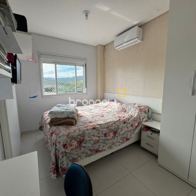 Prédio com 307m², 6 garagens, no bairro Trindade em Florianópolis