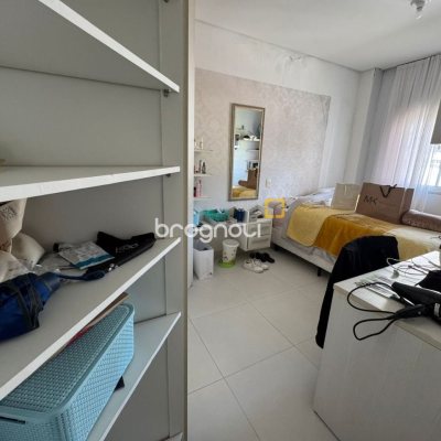 Prédio com 307m², 6 garagens, no bairro Trindade em Florianópolis