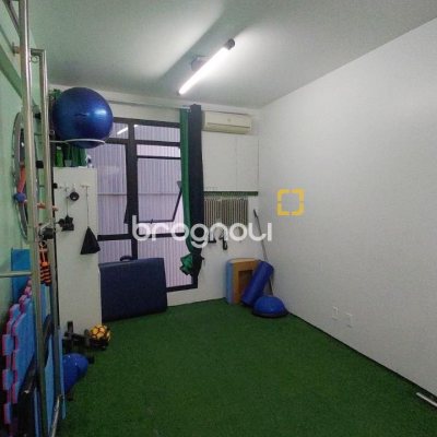 Sala com 28m², no bairro Centro em Florianópolis