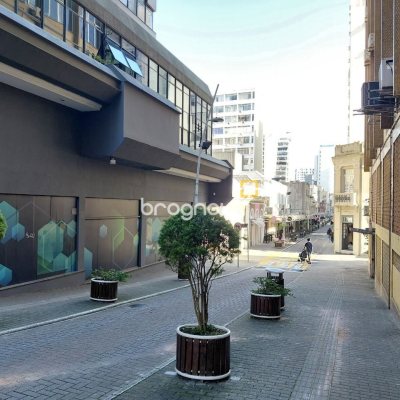 Sala com 28m², no bairro Centro em Florianópolis