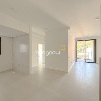 Apartamento com 94m², 2 quartos (sendo 2 suítes), 2 garagens, no bairro Santo Antônio de Lisboa em Florianópolis