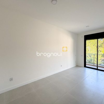 Apartamento com 101m², 2 quartos (sendo 2 suítes), 2 garagens, no bairro Santo Antônio de Lisboa em Florianópolis