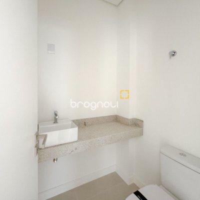 Apartamento com 101m², 2 quartos (sendo 2 suítes), 2 garagens, no bairro Santo Antônio de Lisboa em Florianópolis
