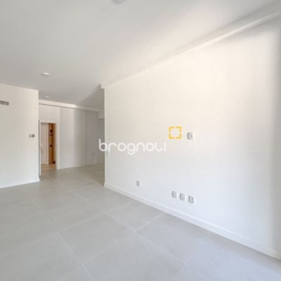 Apartamento com 101m², 2 quartos (sendo 2 suítes), 2 garagens, no bairro Santo Antônio de Lisboa em Florianópolis