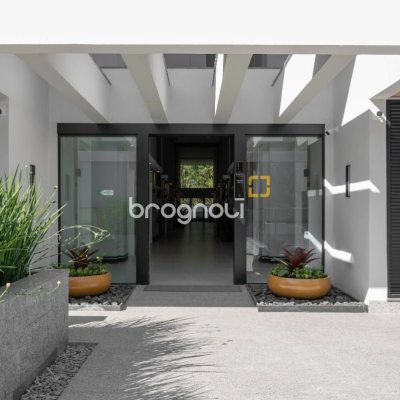 Apartamento com 112m², 2 quartos (sendo 2 suítes), 2 garagens, no bairro Santo Antônio de Lisboa em Florianópolis