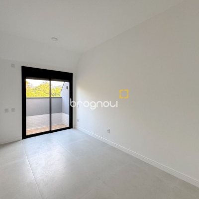 Apartamento com 111m², 2 quartos (sendo 2 suítes), 2 garagens, no bairro Santo Antônio de Lisboa em Florianópolis