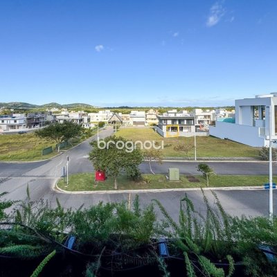 Casa com 607m², 4 quartos (sendo 4 suítes), 6 garagens, no bairro Lagoa da Conceição em Florianópolis