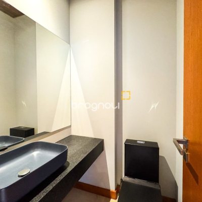 Casa com 607m², 4 quartos (sendo 4 suítes), 6 garagens, no bairro Lagoa da Conceição em Florianópolis