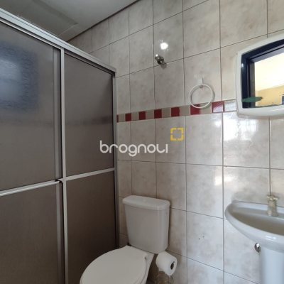 Pousada / Hotel com 642m², 13 quartos (sendo 13 suítes), 11 garagens, no bairro Ingleses em Florianópolis