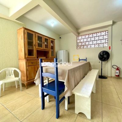 Pousada / Hotel com 642m², 13 quartos (sendo 13 suítes), 11 garagens, no bairro Ingleses em Florianópolis