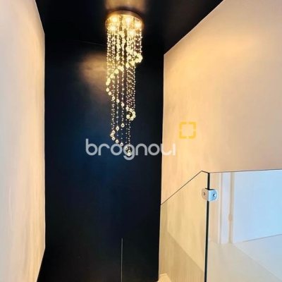 Casa com 285m², 4 quartos (sendo 2 suítes), 2 garagens, no bairro Trindade em Florianópolis