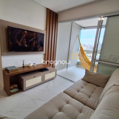 Apartamento com 96m², 3 quartos (sendo 2 suítes), 2 garagens, no bairro Estreito em Florianópolis