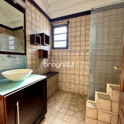 Cobertura com 483m², 4 quartos (sendo 2 suítes), 2 garagens, no bairro Centro em Florianópolis
