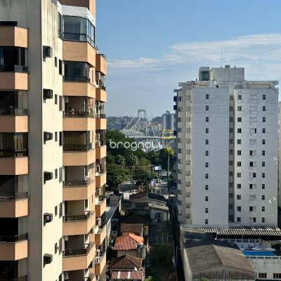 Cobertura com 483m², 4 quartos (sendo 2 suítes), 2 garagens, no bairro Centro em Florianópolis